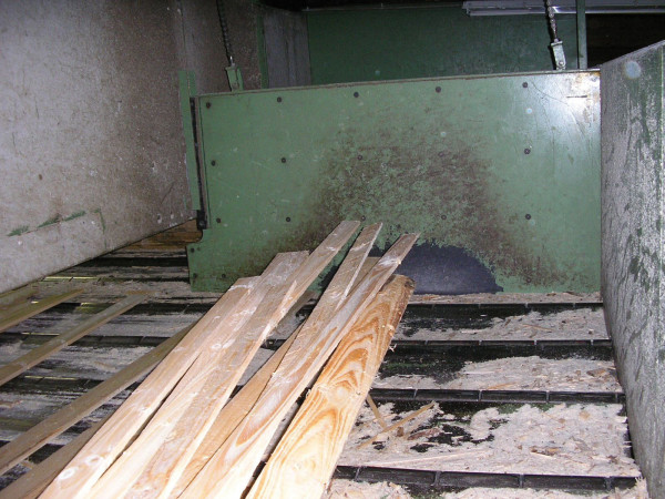 大面积的冲击保护